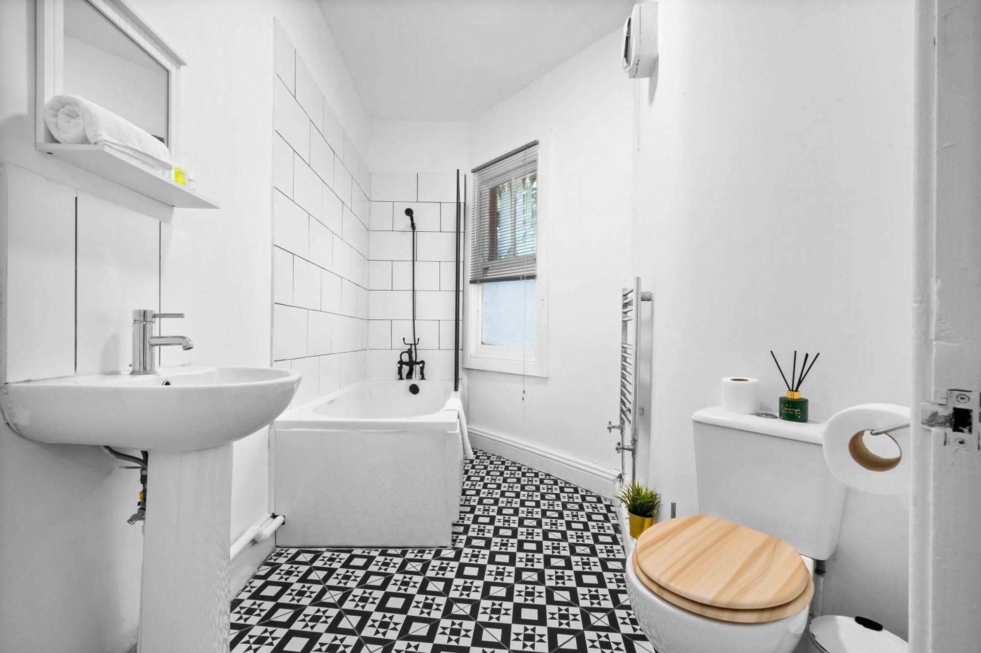Luxury Apartment - Wolverhampton - Netflix - Smart Tv - Fast Wifi - 7Apc Buitenkant foto