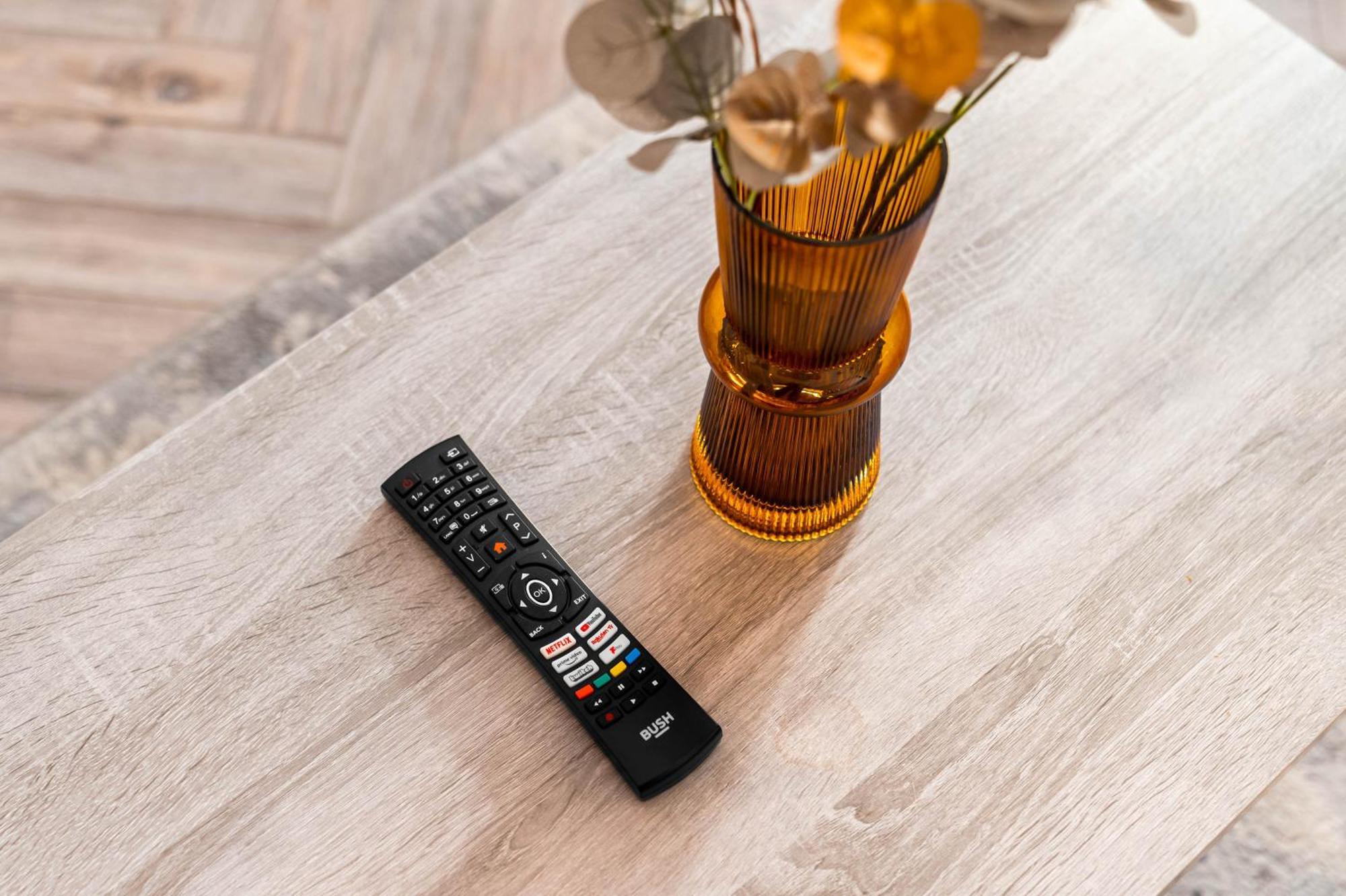 Luxury Apartment - Wolverhampton - Netflix - Smart Tv - Fast Wifi - 7Apc Buitenkant foto